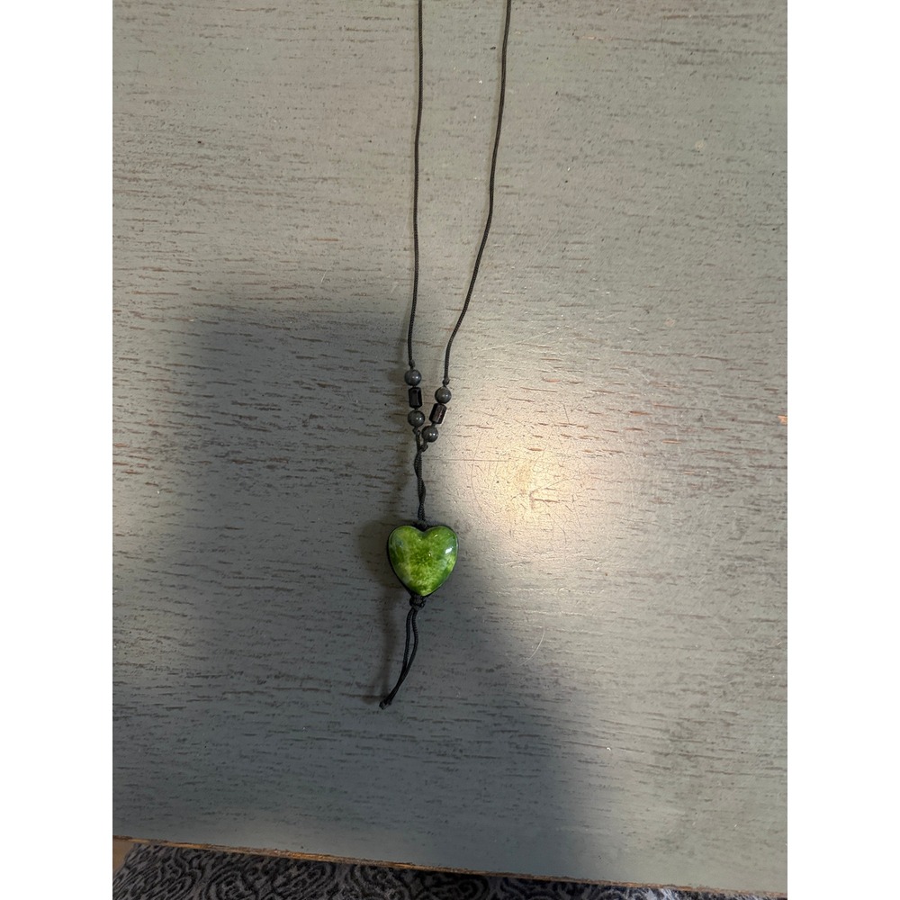 Green Marbled Heart Pendant Necklace Black Cord Adjustable Boho Artisan Jewelry - Picture 2 of 3
